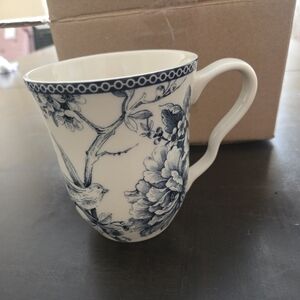 222 fifth Coffe Mugs Set Of 4